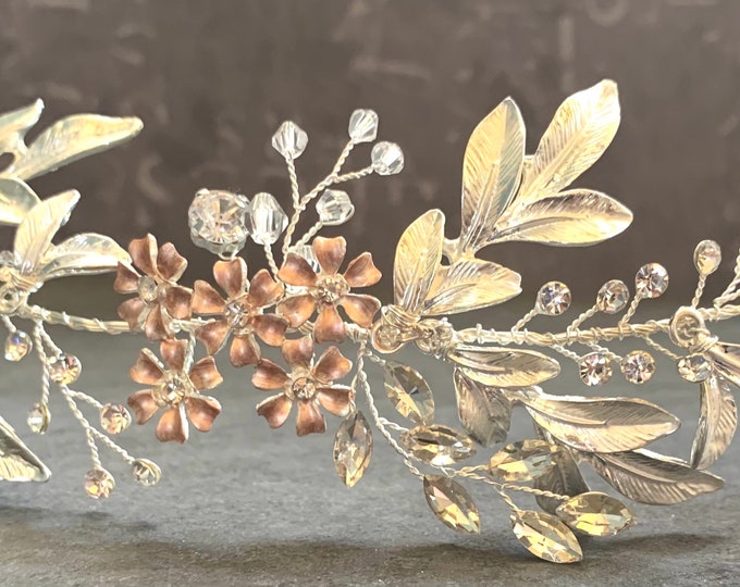 Personalized Hair Accessory With Custom Flower color, Silver Bridal Hair Piece