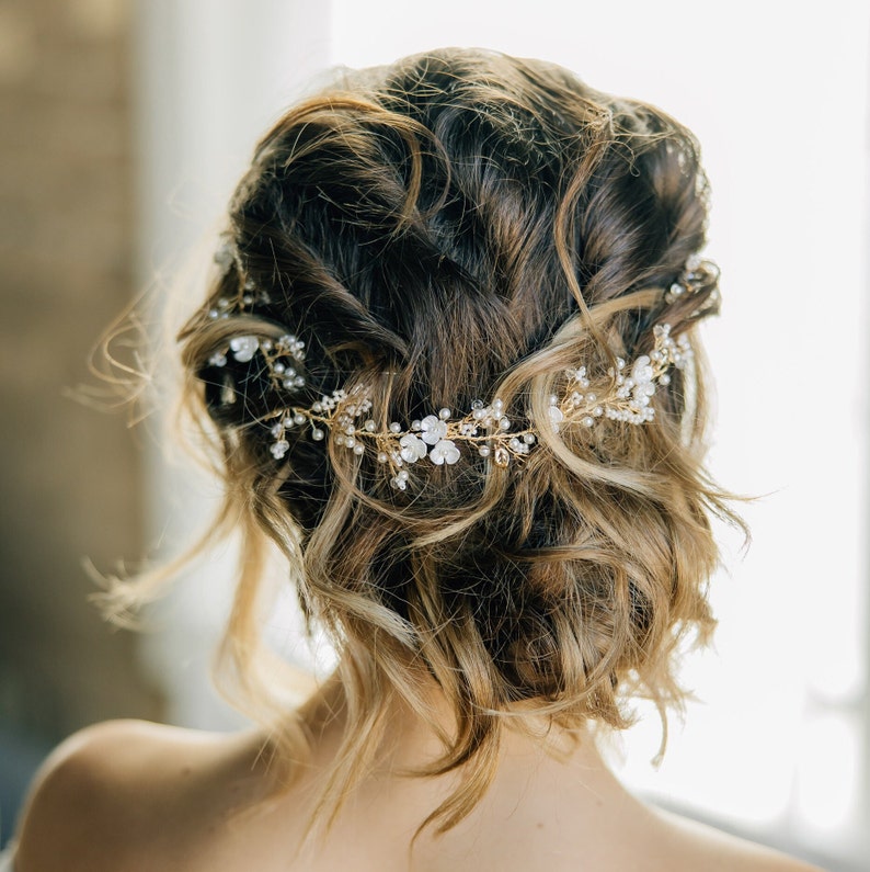 Delicate Gold Hair Vine, Pearl Hair Vine, Wedding Hair Accessory, Bridal Wreath, Wedding Hair Vine, Pearl Hair Crown image 3