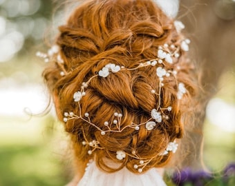Long Gold Hair Vine With Delicate Flowers And Pearl Baby's Breath Accents, Minimalist Wedding Hair Accessory