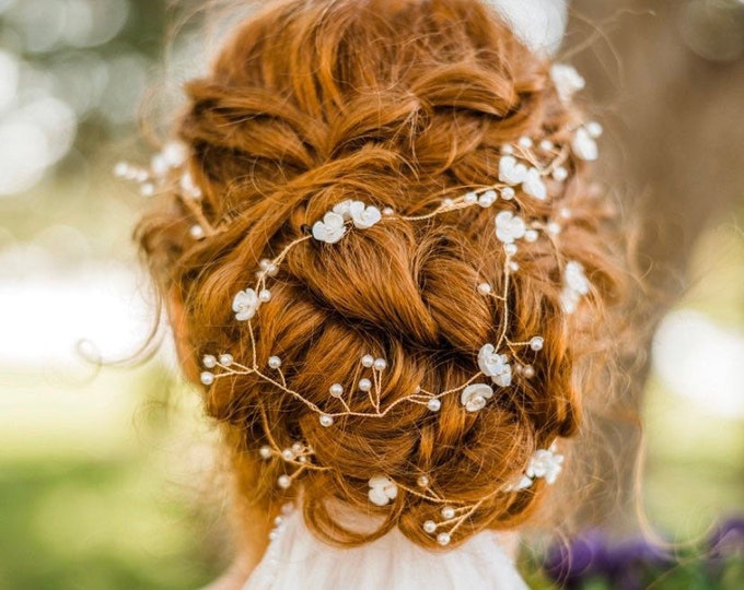 Long Gold Hair Vine With Delicate Flowers And Pearl Baby's Breath Accents, Minimalist Wedding Hair Accessory