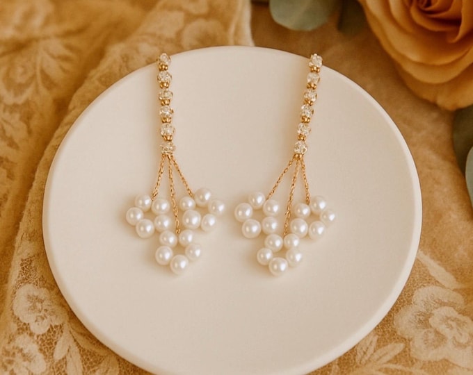 Baby's Breath Earring With Rhinestone Accents