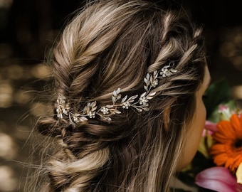 Minimalist Hair vine With Delicate Leaf Accents And Subtle Rhinestone Flowers