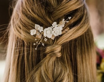 Minimalist Flower Hair Comb, Wedding Hair Accessory