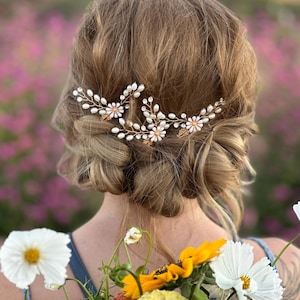 Gold Daisy Hair Pins - Etsy display picture 1