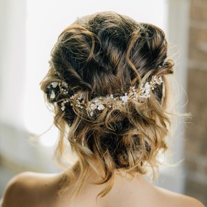 Delicate Gold Hair Vine, Pearl Hair Vine, Wedding Hair Accessory, Bridal Wreath, Wedding Hair Vine, Pearl Hair Crown image 8