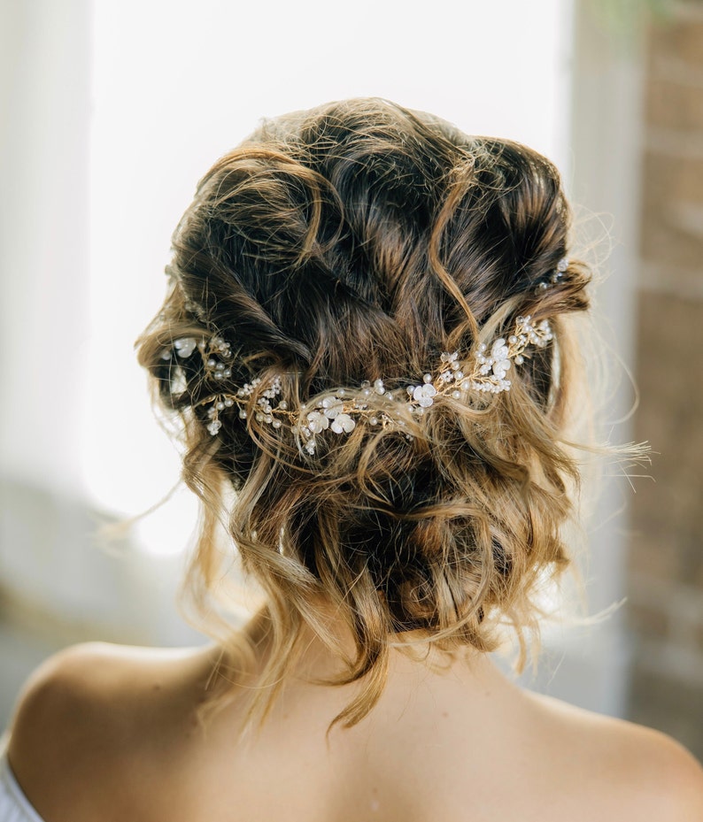 Delicate Gold Hair Vine, Pearl Hair Vine, Wedding Hair Accessory, Bridal Wreath, Wedding Hair Vine, Pearl Hair Crown image 8