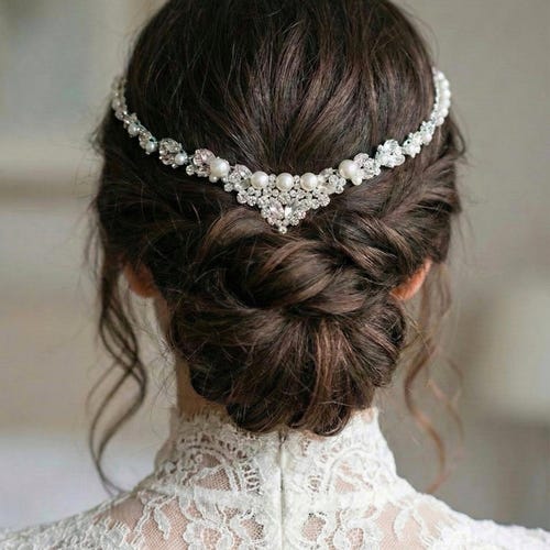 Vintage Inspired Bridal Hair Chain, Pearls and Silver Crystals, Boho Wedding