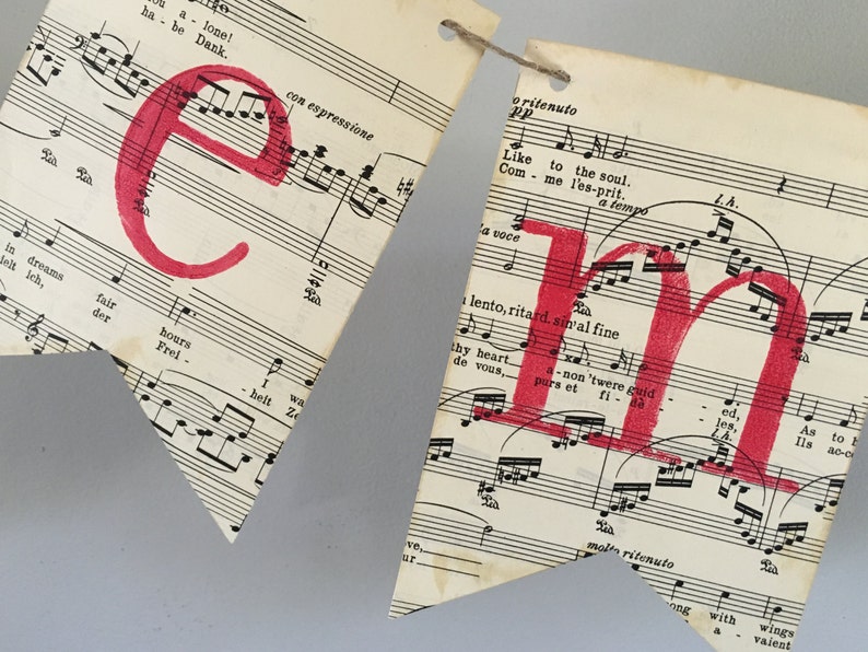 BE MERRY Christmas sheet music book page banner bunting holiday decoration garland