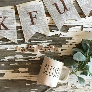 THANKFUL homemade book page banner fall thanksgiving decor decoration sign garland bunting afbeelding 3