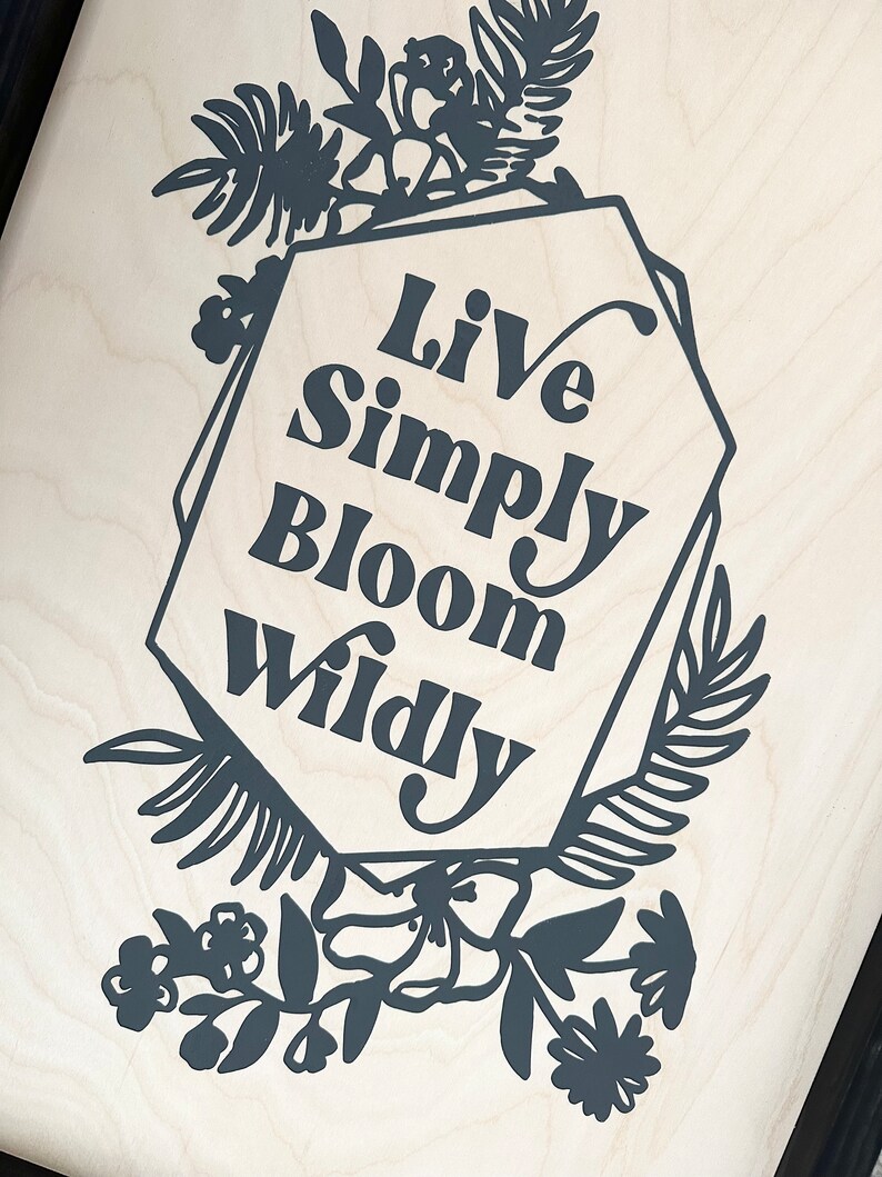 Live Simply Bloom Wildly quote painted wood sign signs art wall home decor baby nursery shower gift floral boho immagine 4