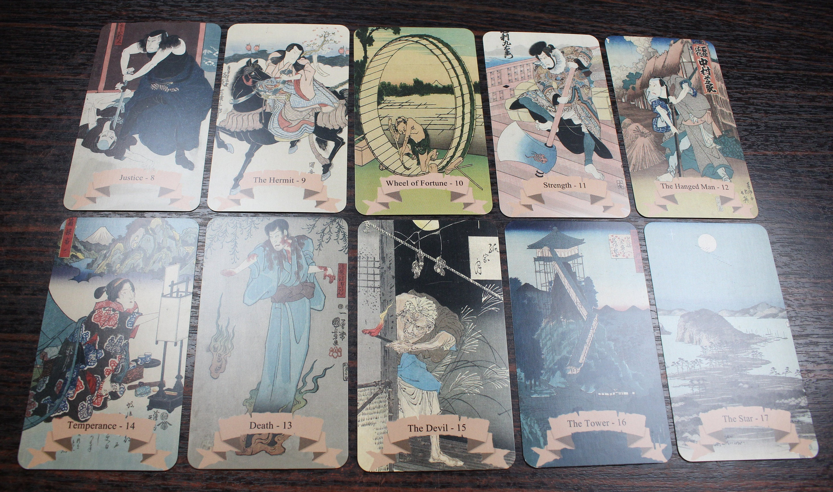 Japanese Tarot Card Deck: 78 Cards, 300 Year Old Images 