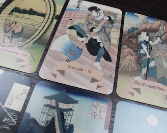 Japanese Tarot Card Deck: 78 Cards, 300 Year Old Images "Full Size" Deck Version