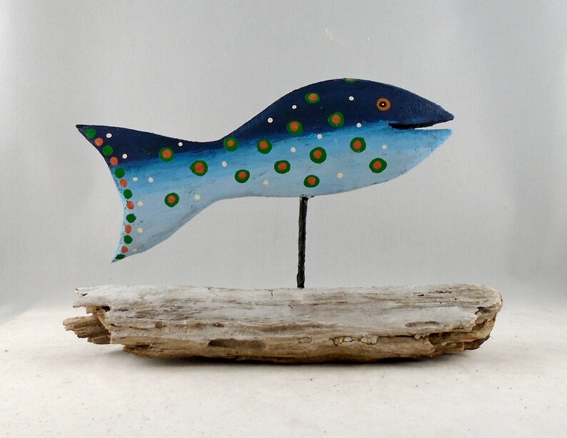 Small Driftwood fish on driftwood base