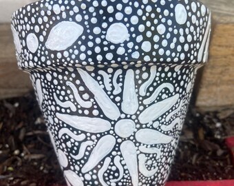 Black and white flower planter