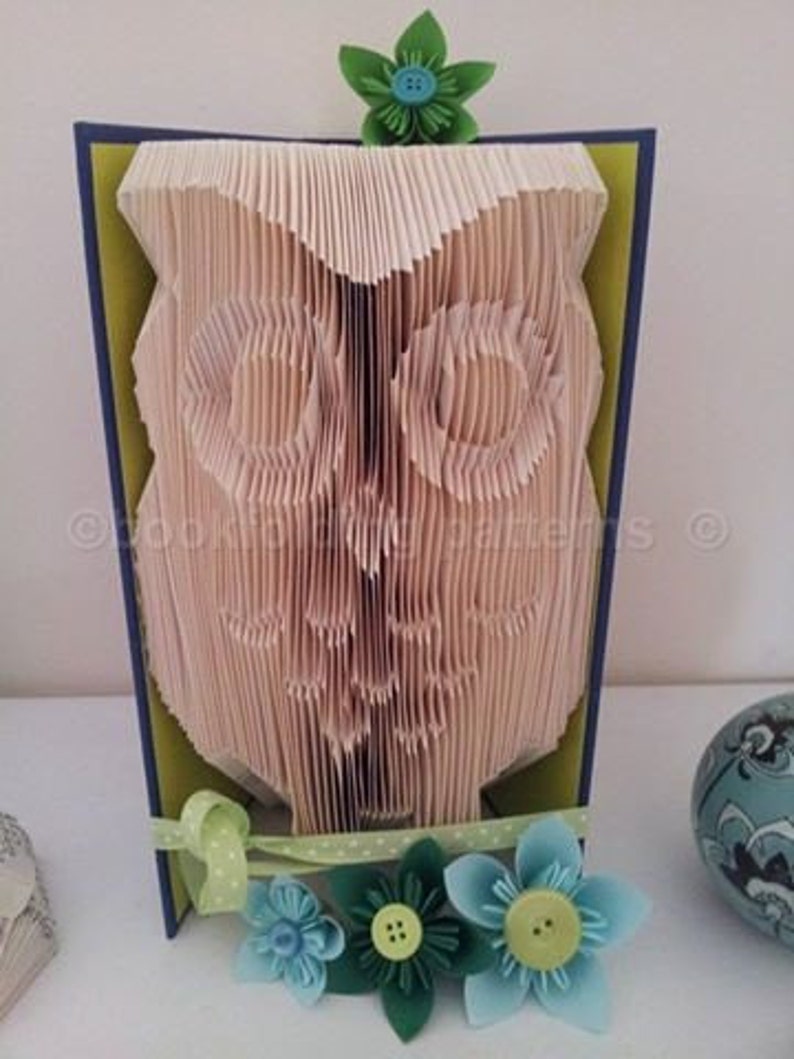 Owl book folding pattern image 3