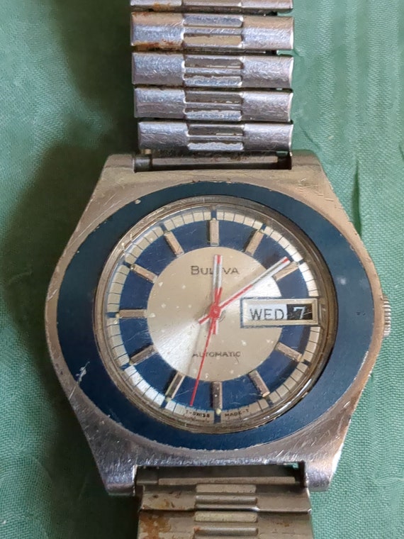 Rare vintage Mens Bulova wrist watch/Very nice co… - image 2
