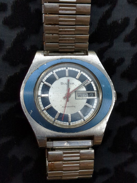 Rare vintage Mens Bulova wrist watch/Very nice co… - image 4