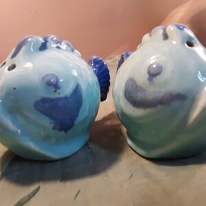 Vintage, very cute blue fish salt and pepper shakers