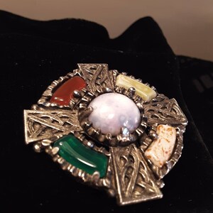 Vintage Miracle Brooch. Beautiful condition. Unsigned.