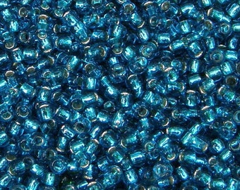 Toho 11/o Round Silver Lined Light Green Aqua Seed Beads (TR-11-23BDA), choice of 10 grams or 23 grams