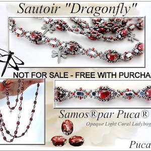 Op de afbeelding: Een kralenketting met een libel-hanger. De ketting is gemaakt van rode en zilveren kralen. De hanger is van zilver en heeft een libel-ontwerp. De tekst "SamosⓇpar Puca® Opaque Light Coral Ladybug Puca®" is zichtbaar in de afbeelding.