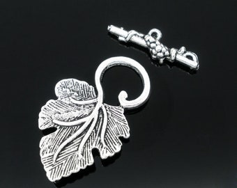 Antique Silver Plated Grape Leaf Toggle Clasp (CLP-T-As-13), 3 sets