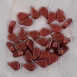 Amos par Puca Bead, Halo Cardinal (Razzmatazz), 2-Hole, 30 count, 5 x 8 mm, 00030-29256