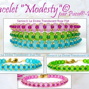 Può includere: Tre braccialetti realizzati con perline traslucide rosa, verdi e blu. Ogni braccialetto ha una chiusura dorata ed è decorato con piccoli cristalli trasparenti. I braccialetti sono etichettati "Samos® La Divine Translucent Rose Mat", "Samos® La Divine Translucent Green Mat" e "Samos® La Divine Translucent Blue Mat".