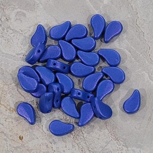 Paisley Duo Bead, Tropical Blue Grape, 2 Hole Glass Beads, (24510), 8x5mm, 30 count