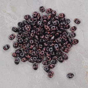 SuperDuo, Tweedy Red, 2 hole Beads, (duo523980-45705), 2.5mmx5mm, 9 grams
