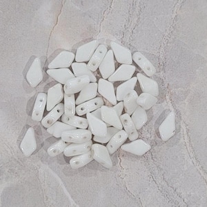 Kite Beads, Chalk White Luster, 40 count, 9 x 5 mm 2-Hole Czech Bead, (03000-14400)