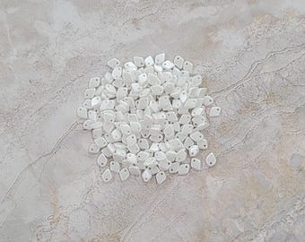 Perle en écailles de dragon, blanc pastel (DRG25001), 5 g