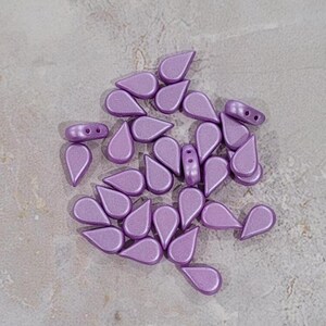 Perle Amos par Puca, lilas pastel, 2 trous, 30 unités, 5 x 8 mm, 02010-25012