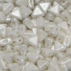 Kheops Par Puca, lustre blanc opaque, perles de verre 2 trous (khp-03000-14400), 6 mm, 25 pièces