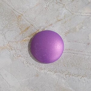 Cabochon par Puca® - Paris Bead, Chatoyant Grape, 18mm diameter, Puca Cabochon, Czech Bead, (02010-29725)