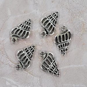 Charm conque, breloque escargot de mer, breloque coquillage, finition argent vieilli (CH-AS-46), 5 unités