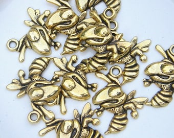 Yellow Jacket (Hornet) Charm, Antique Gold Finish (CH-G-4), 10 count