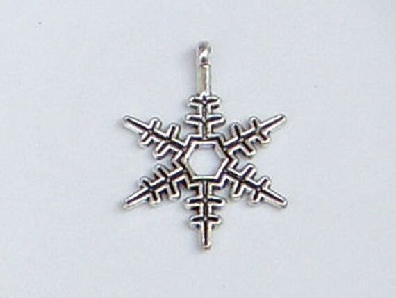 Antiqued Finish Snowflake Pendant Charm Antiqued Finish Snowflake Pendant Charm
