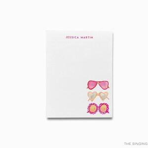 Bloc-notes personnalisé avec des lunettes de soleil coeur | Ensemble de bloc-notes ensoleillé | Liste de tâches moderne | Bloc-notes féminins | Cadeau personnalisé pour elle | Cadeau d&#39;été