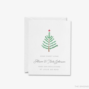 Anúncio de mudança de Natal | Mudança de endereço para o feriado | Cartão "Nós nos mudamos" | Cartões de novo endereço | Cartão de casa na árvore de Natal moderna