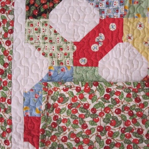 Mary Engelbreit Bow Tie Quilt image 4