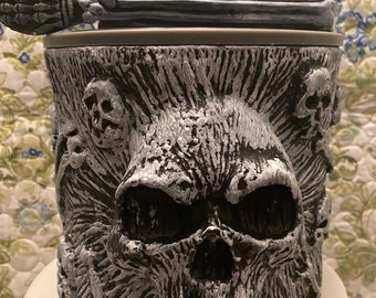 Skull ice bucket