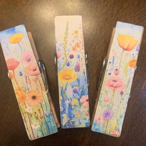 Spring Flowers  - set of 3 Chip Snack Clips Handmade Decorated Wooden Clothespins