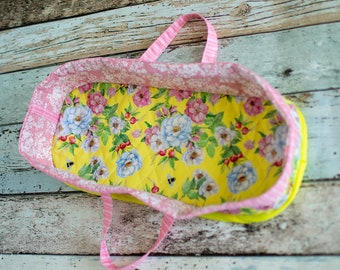 Dolls Carrycot PDF Sewing Pattern: Quilted Carry Bed for Small Dolls