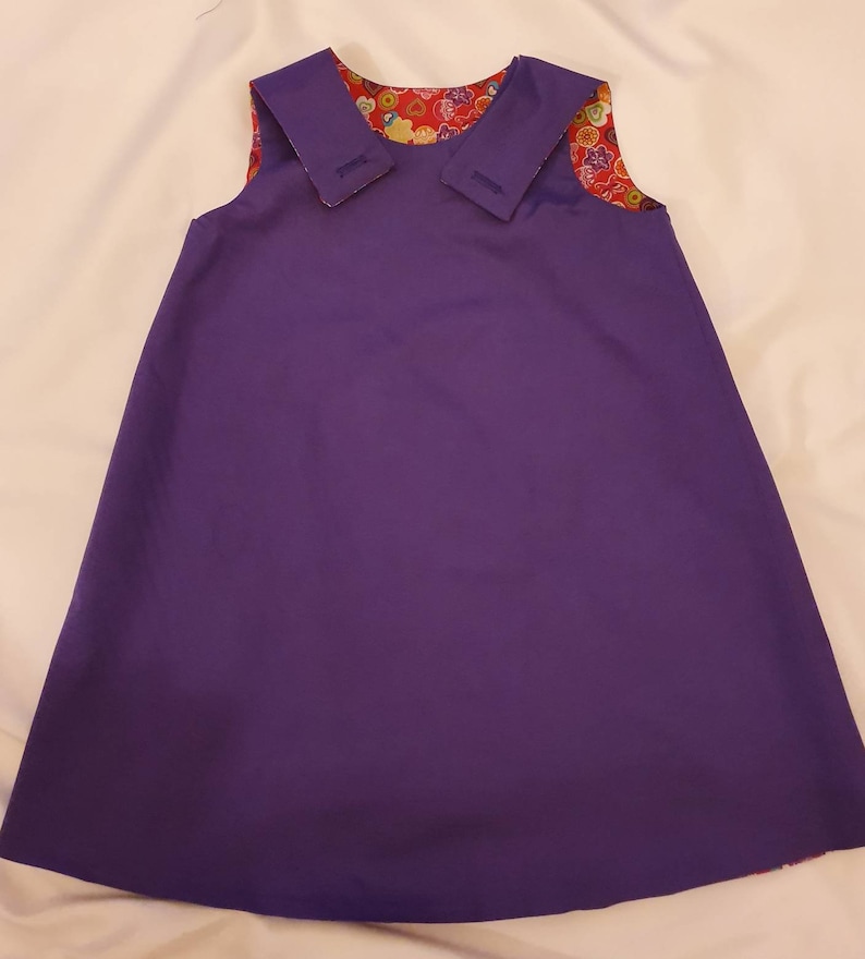 Sophie púrpura, tigre que vino a tomar el té, vestido de pinafore para niñas Edad 2 / 3 / 4/ 5/ 6 años, vestido de niño, vestido de niñas imagen 1