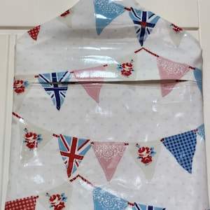 Bunting Peg bag,peg storage,oilcloth peg bag,peg storage,clothes peg holder,clothes pin bag, bunting oilcloth peg bag