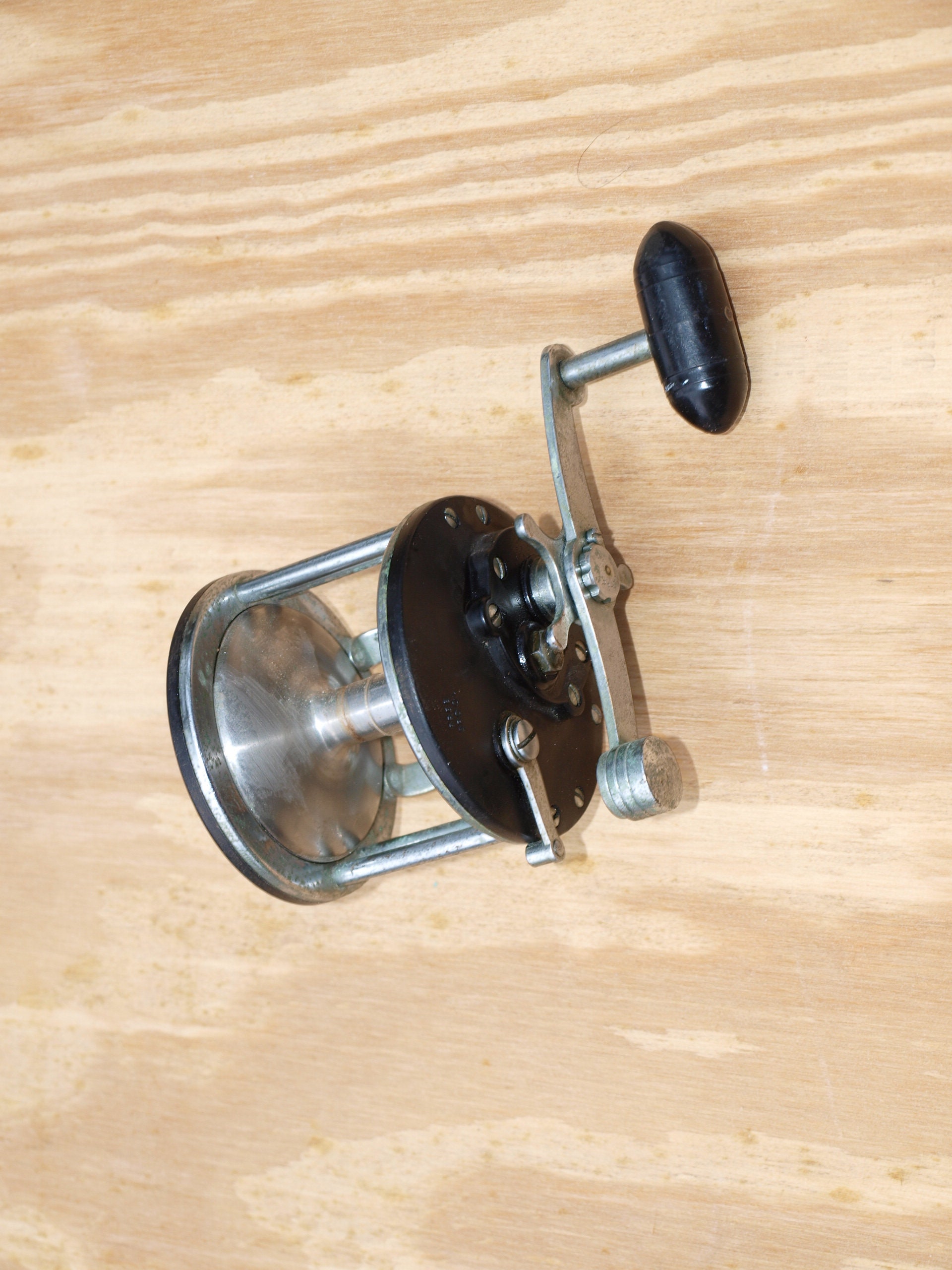 Moulinet De Pêche Vintage Penn Long Beach N°65 – Eau Salée, Mécanique Solide