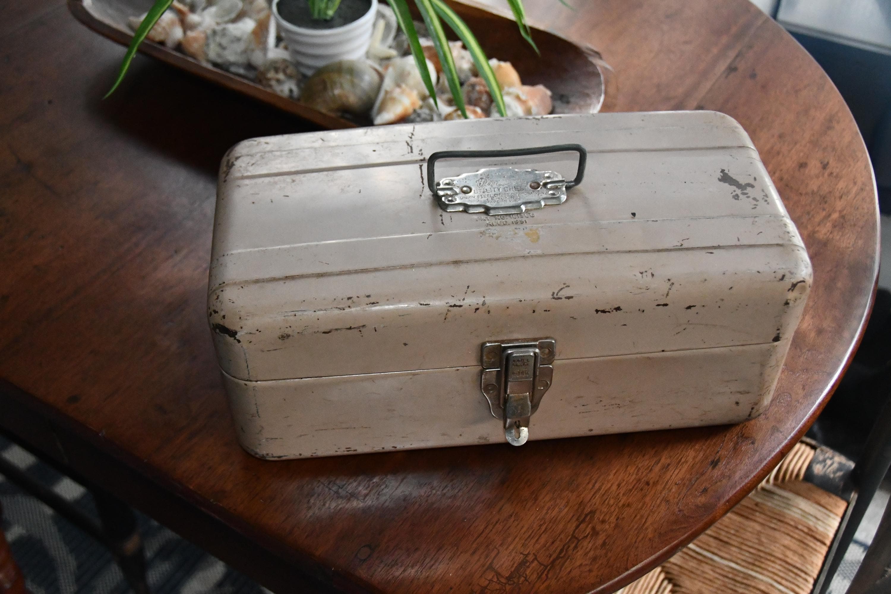 Union Tackle Box - Etsy