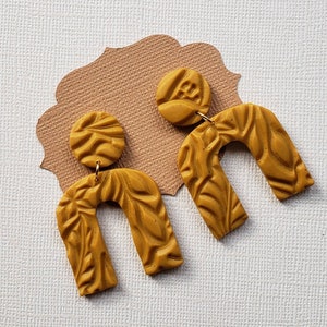 Mustard Arch Clay Oorbellen, Statement Oorbellen, Nickle gratis Hypoallergene Sieraden, Floral Oorbellen, Lichtgewicht Oorbellen