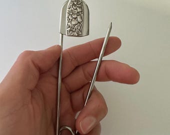 1935 Narcissus Antique Spoon handle 5 Inch Jumbo Steel Safety Pin Laundry Pin Upholstery Sewing Quilting Key Ring Key Chain Bag Charm